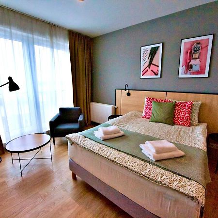 Bk Aparthotel Praga - National Stadium - Comfortable Apartment For 4 People Varsóvia Exterior foto
